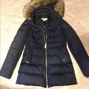 Michael Kors Faux Fur-Trim Short Down Coat